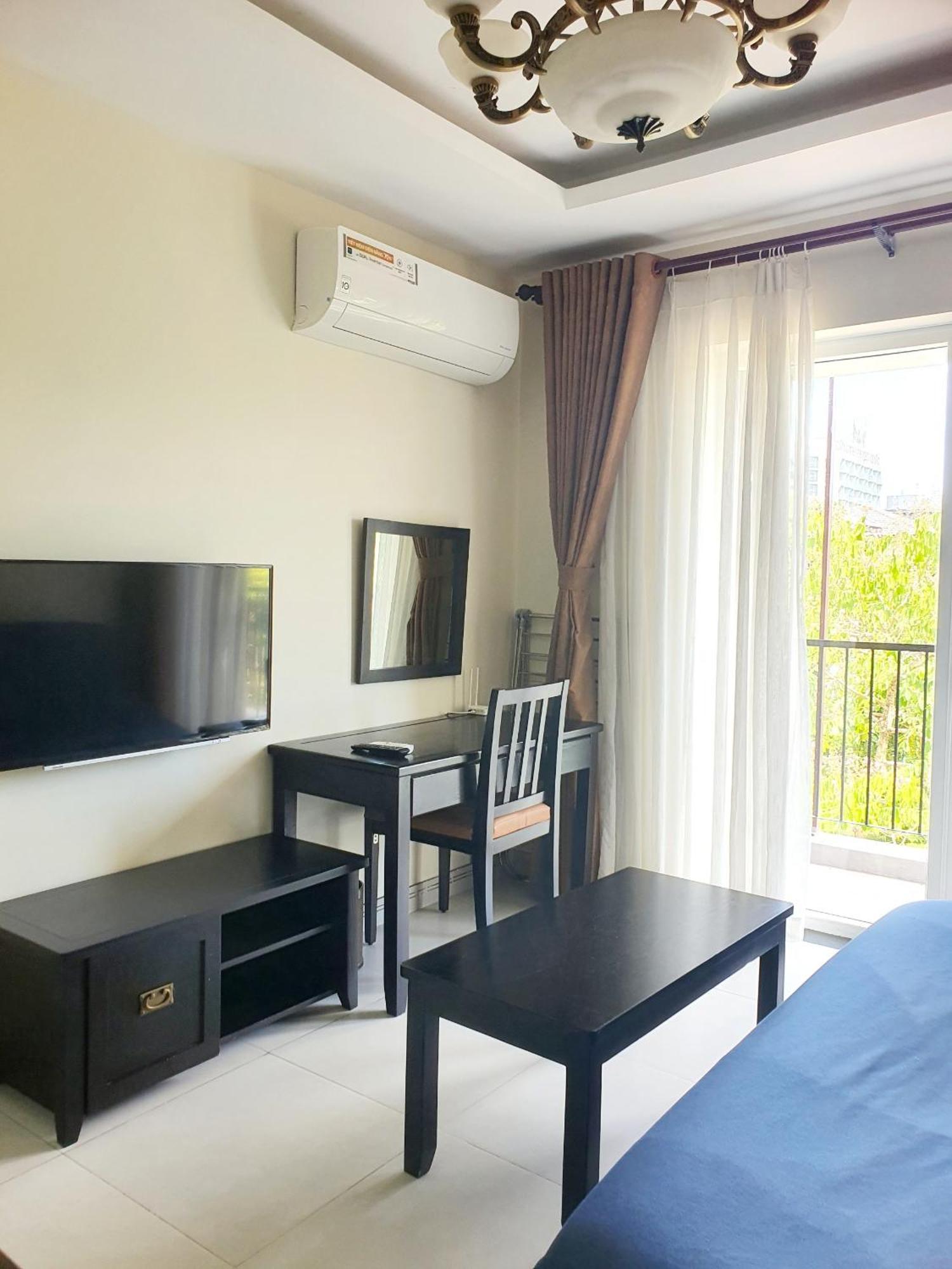 Kosmos Apart Hotel Phu Quoc - Night Market & Walkin To Beach Exterior photo