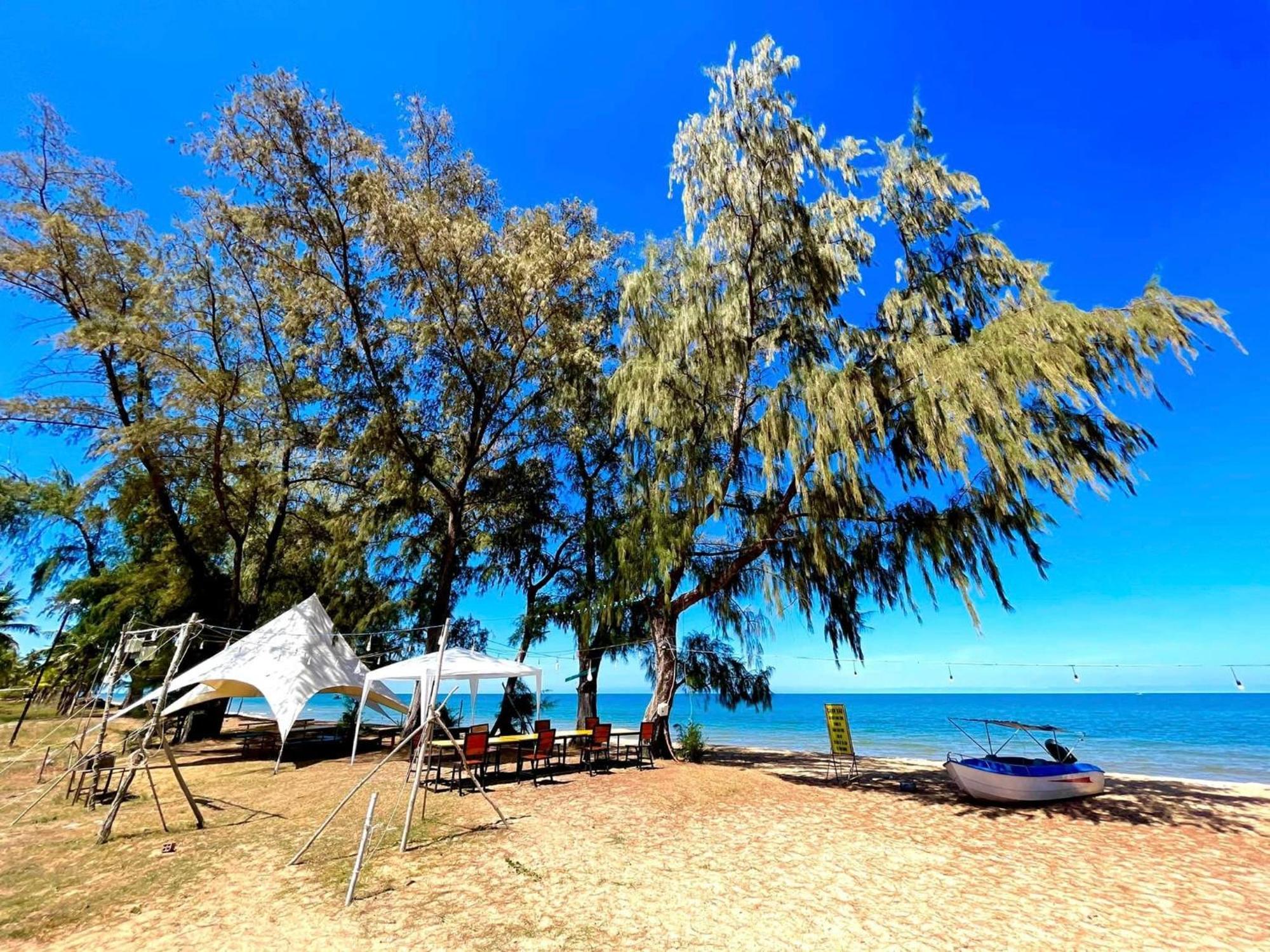 Kosmos Apart Hotel Phu Quoc - Night Market & Walkin To Beach Exterior photo